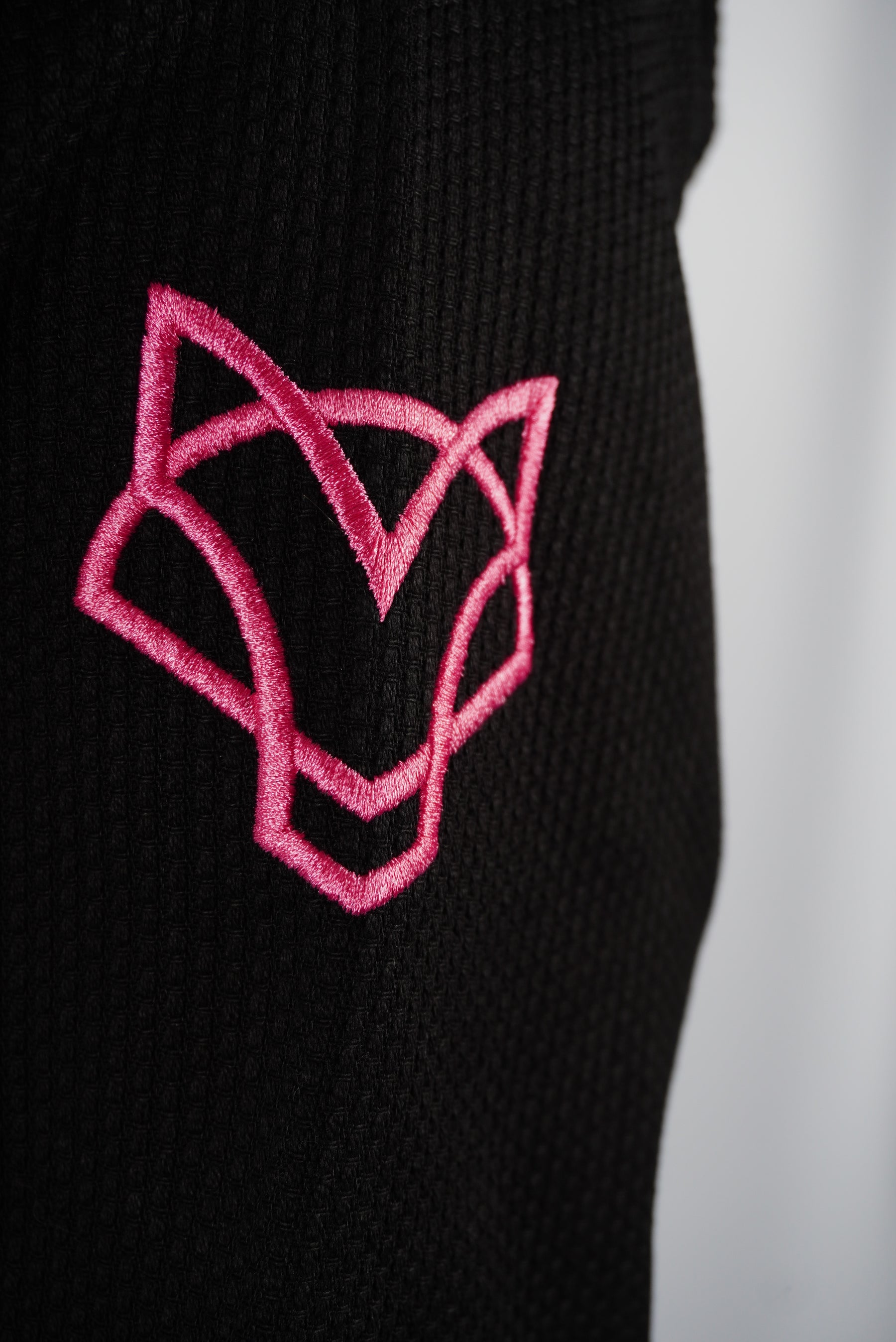Kimono Trançado Jiu-jitsu Feminino Fox - Preto com rosa