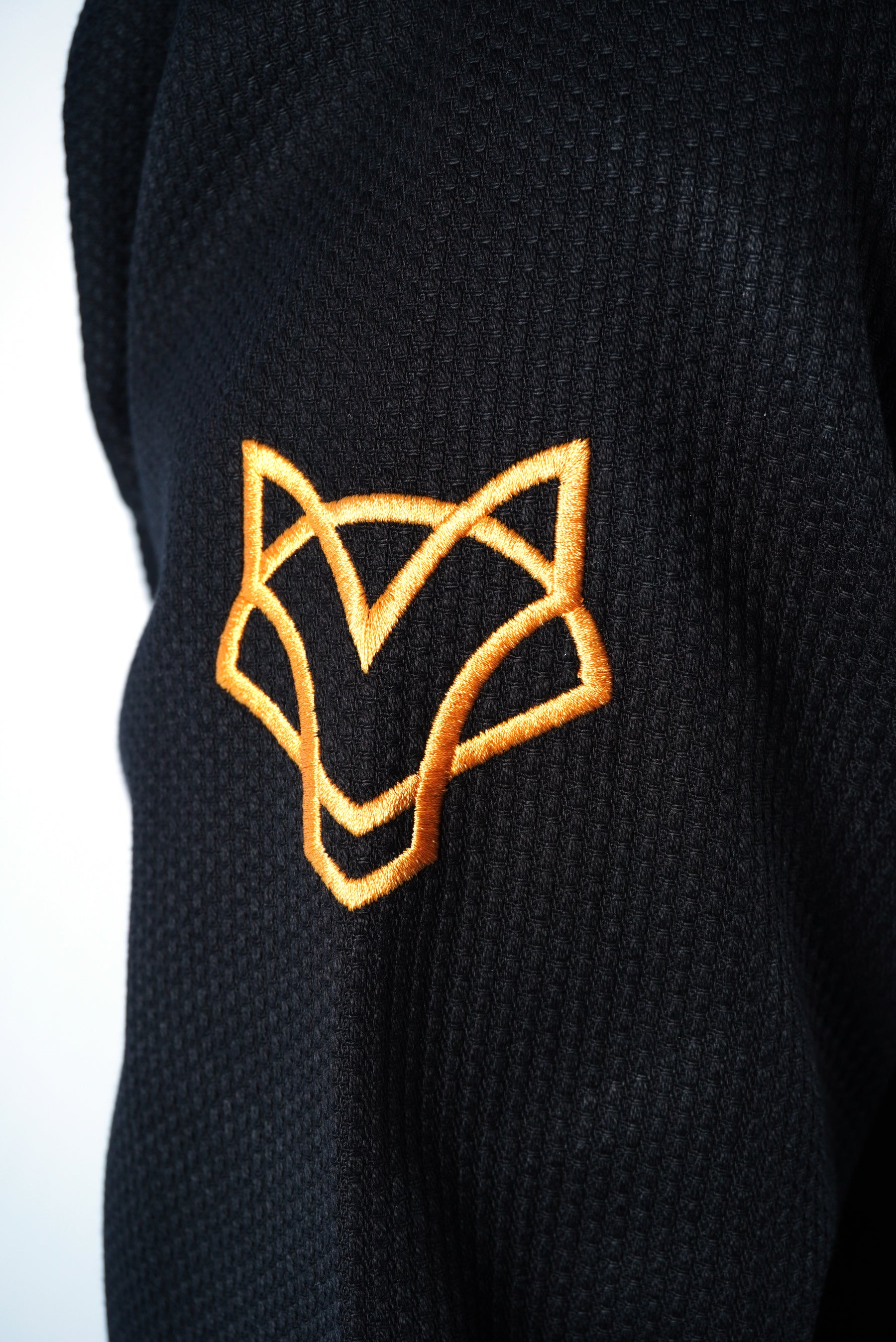 Kimono Trançado Jiu-jitsu Feminino Fox - Preto com dourado