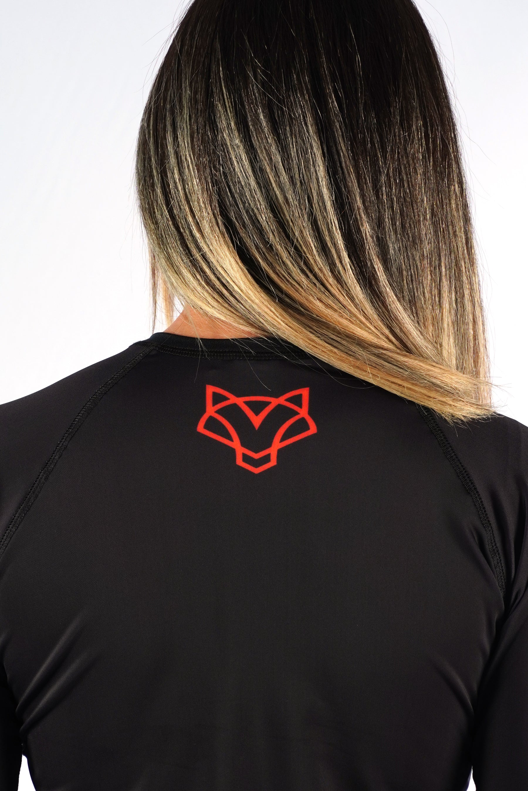 Rash Guard Jiu-Jitsu Feminina FOX FW Preta Manga Longa (Logo Laranja) UV 50+