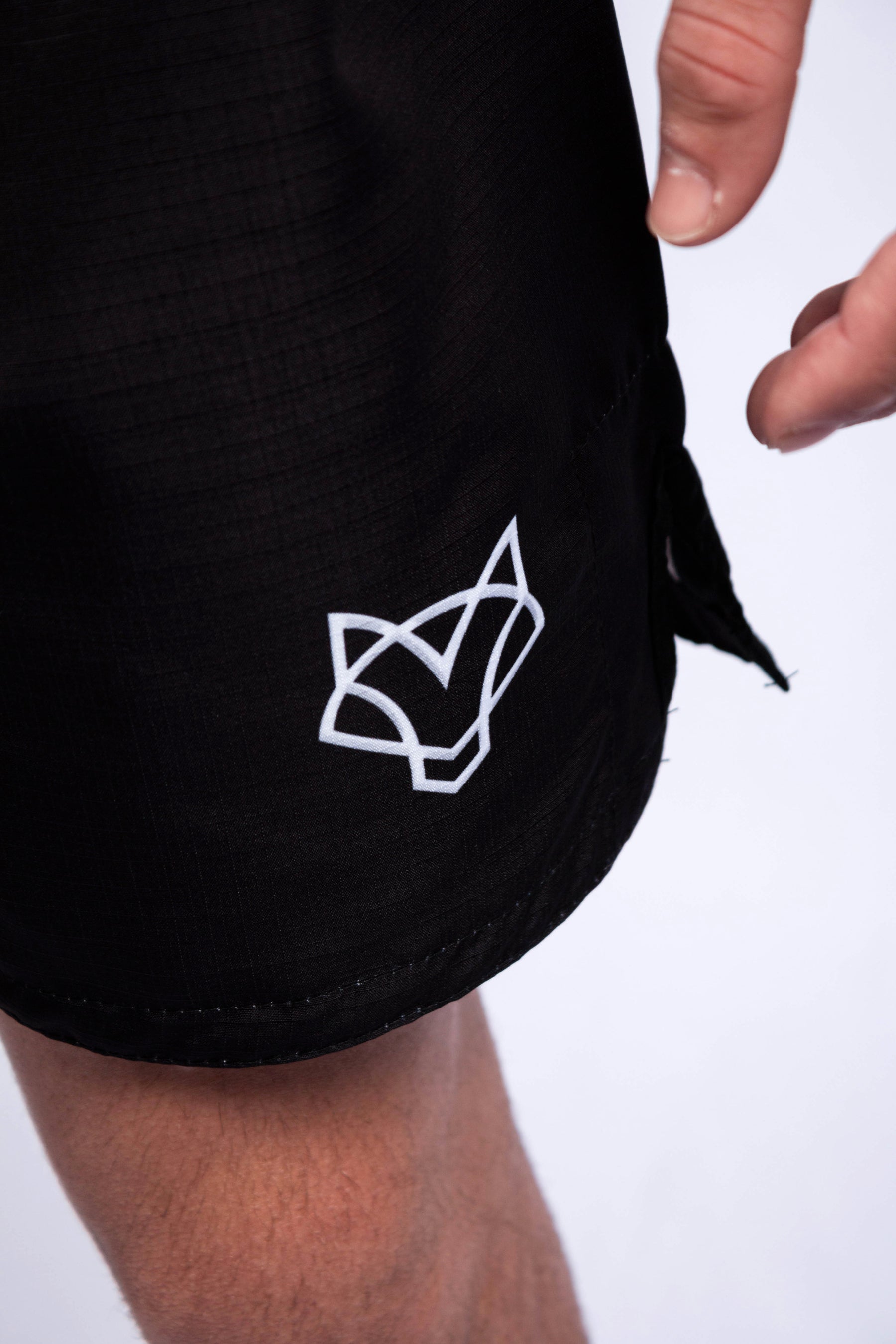 Bermuda No-Gi Jiu-Jitsu FOX FW Preta Ripstop Detalhes Brancos