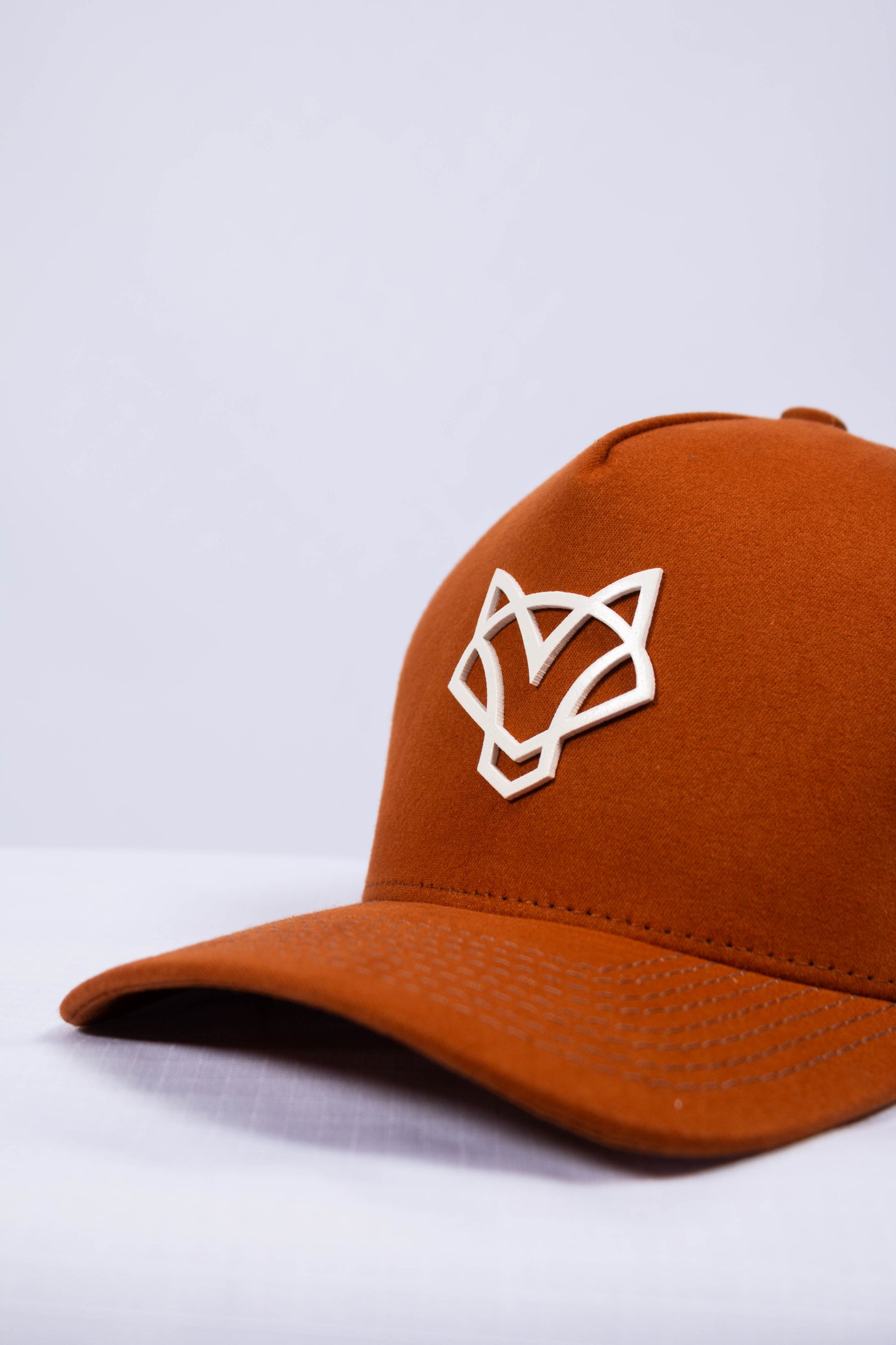 Boné Jiu-Jitsu FOX FW Caramelo Logo Emborrachado Branco